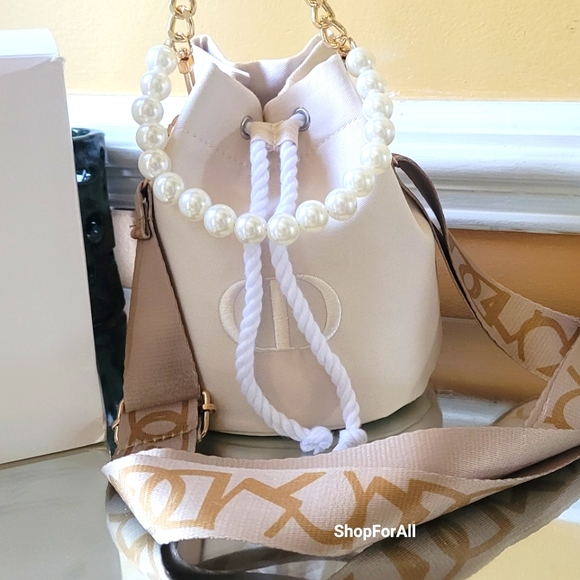 Dior - Picture 8 of 12